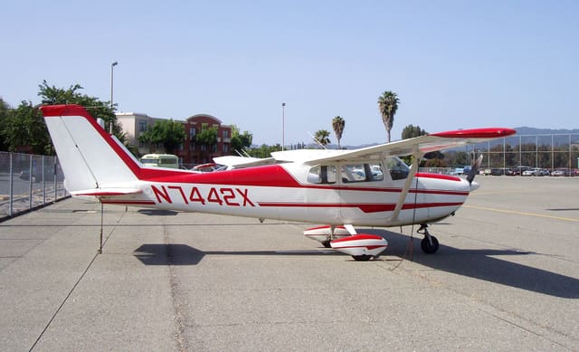 N7442X - Cessna