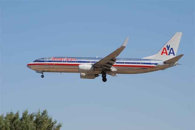 N945AN - Twin-engine aircraft