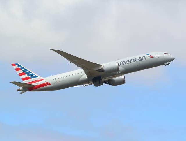 N831AA - Boeing