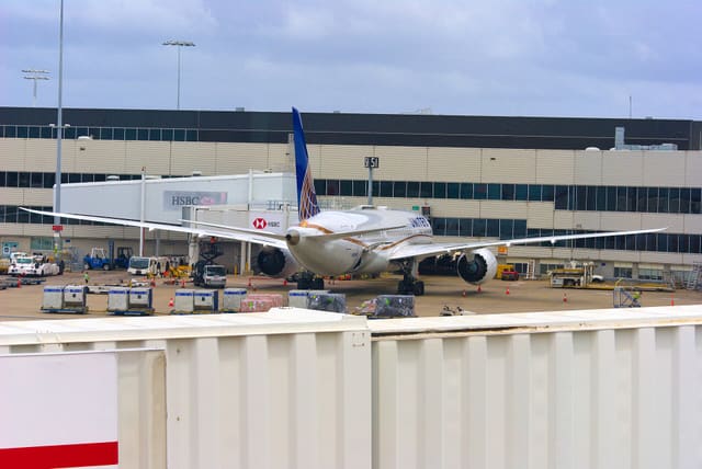 N24974 - Twin-engine aircraft