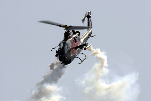 N11FX - Helicopter