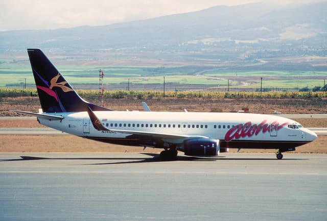 N740AL - Twin-engine aircraft