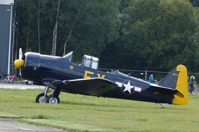 N13FY - Warbird