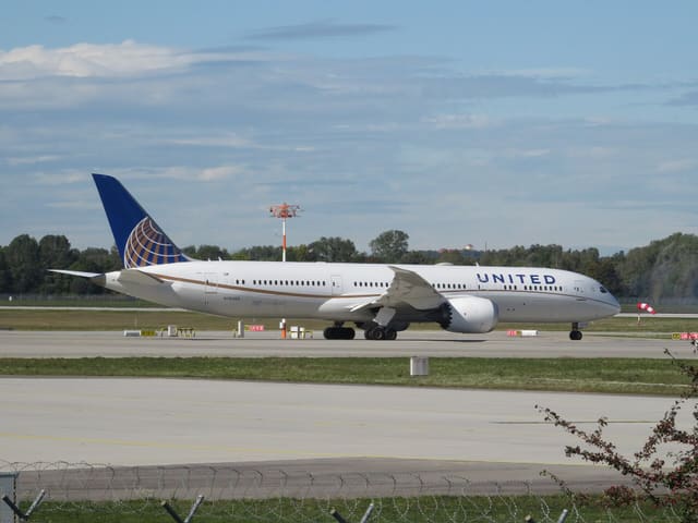 N26966 - Boeing