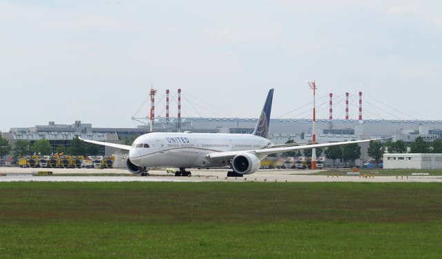 N12005 - Boeing