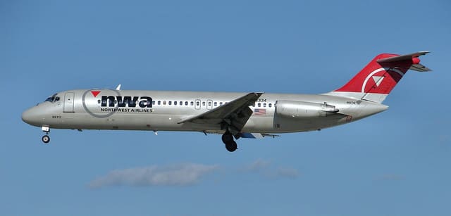N9334 - Aircraft