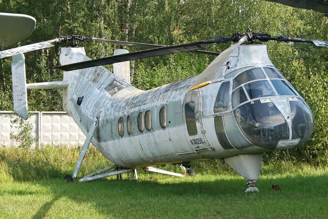 N74056 - Helicopter