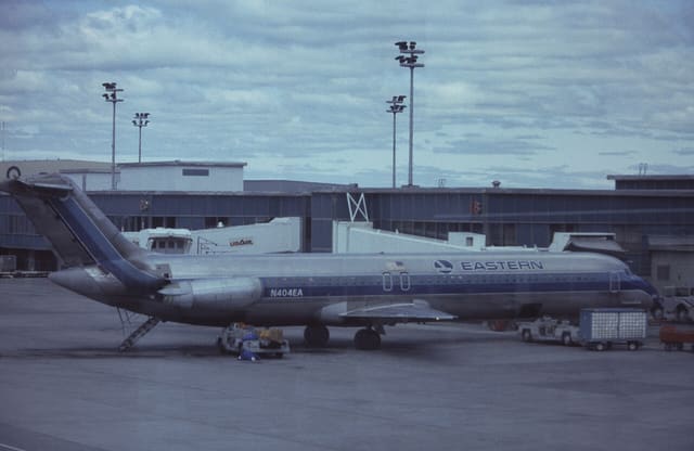 N404EA - Aircraft