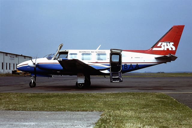 PH-BAA - Twin-engine aircraft