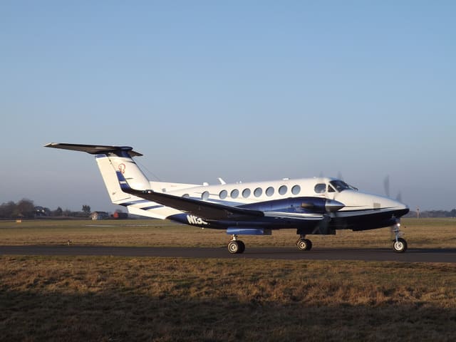 N136KF - Beechcraft