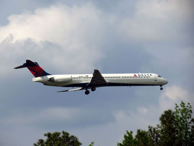 N933DL - Aircraft