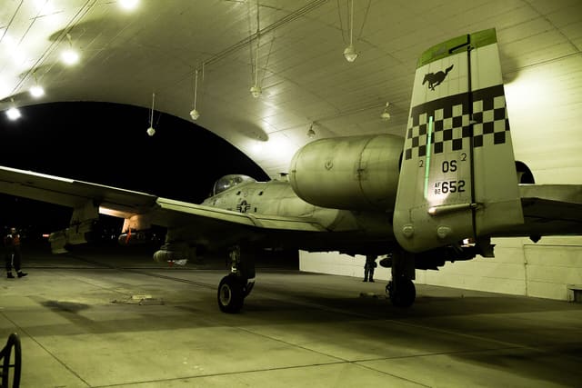  - Twin-engine aircraft