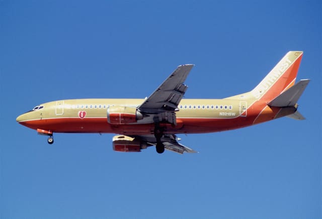 N321SW - Boeing