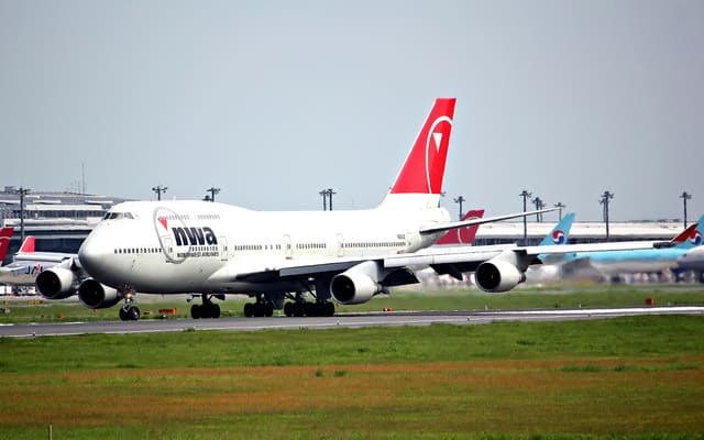 N664US - Boeing