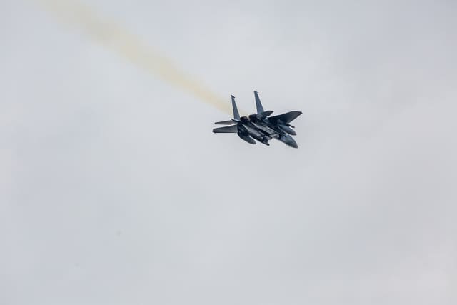  - Twin-engine aircraft