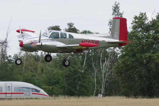 N3670B - Beech