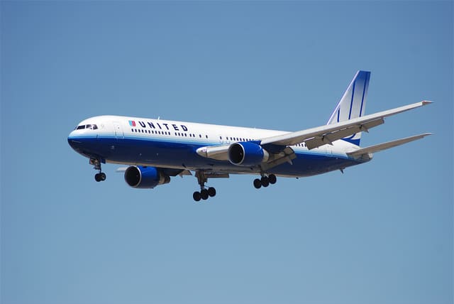 N656UA - Boeing