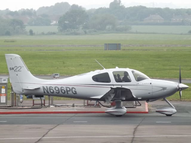 N696PG - Cirrus
