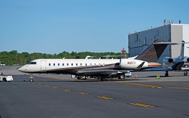 N92FX - Bombardier