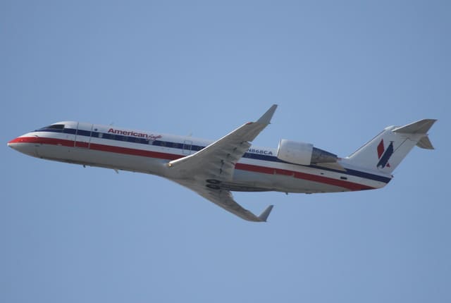 N868CA - Bombardier
