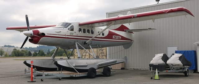 N725TH - De Havilland