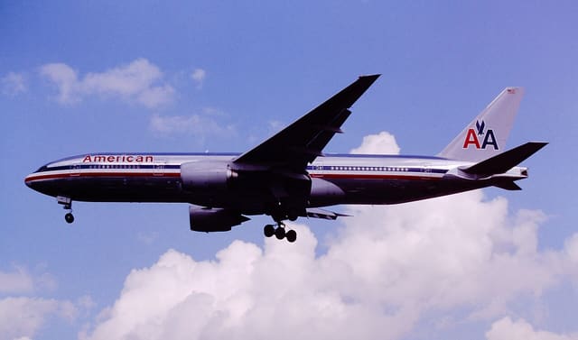 N784AN - Twin-engine aircraft