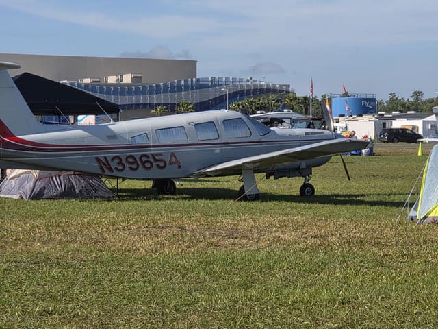 N39654 - Piper Saratoga PA-32RT-300T