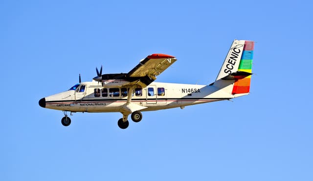 N146SA - De Havilland