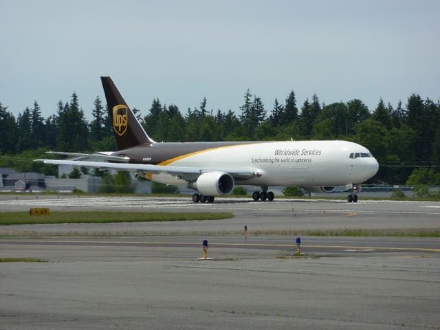 N340UP - Boeing