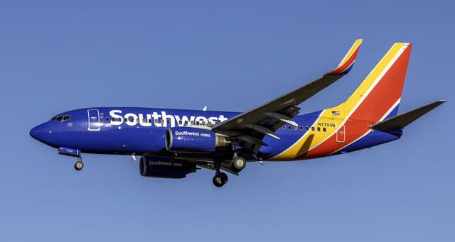 N7704B - Boeing