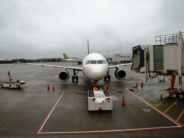 N328NW - Airbus