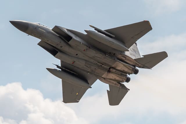  - Twin-engine aircraft