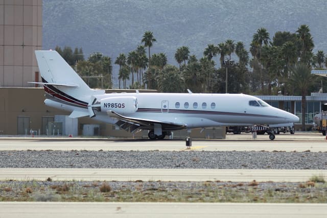N985QS - Business jet