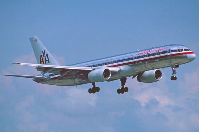 N662AA - Boeing
