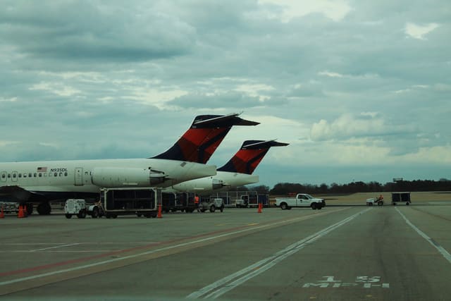 N935DL - Aircraft