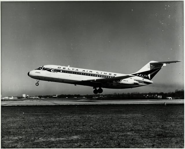 N3304L - Aircraft