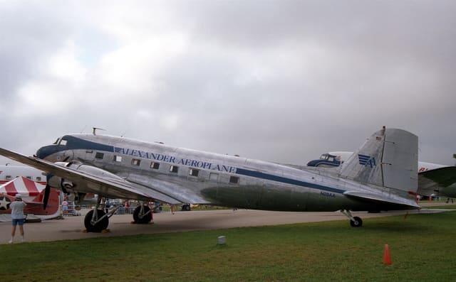 N28AA - Douglas