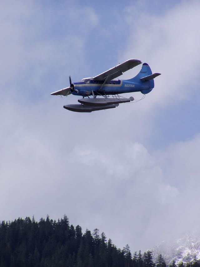 N337AK - Floatplane