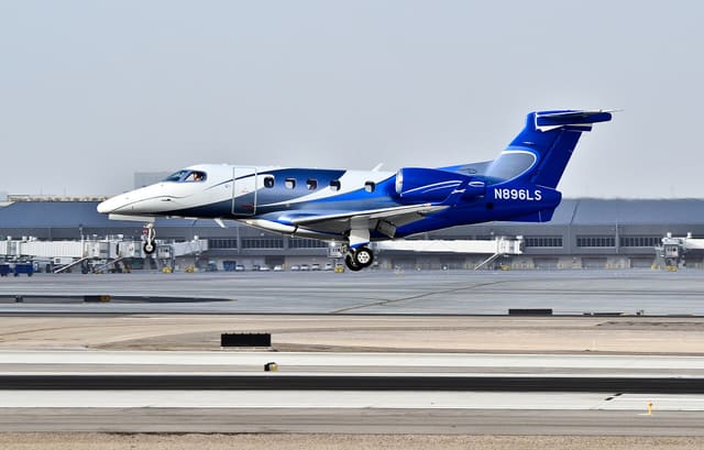 N896LS - Business jet