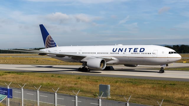 N786UA - Boeing