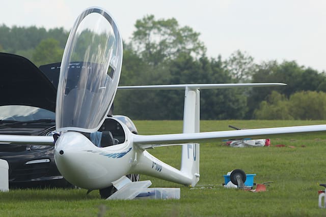 G-IIOO - Glider