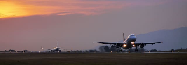 N681TA - Twin-engine aircraft