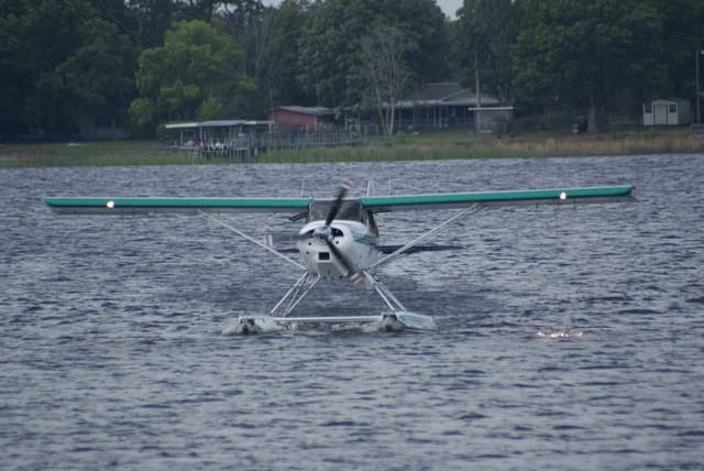 N366FS - Floatplane