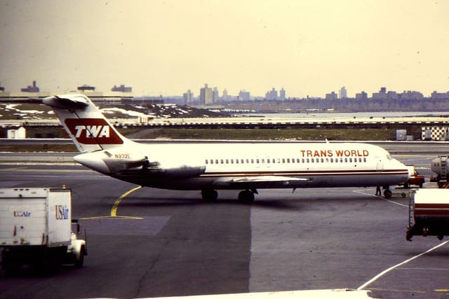 N932L - Aircraft
