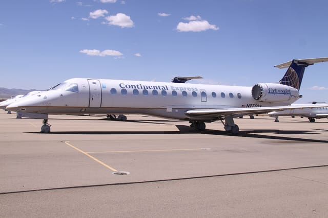 N27523 - Aircraft