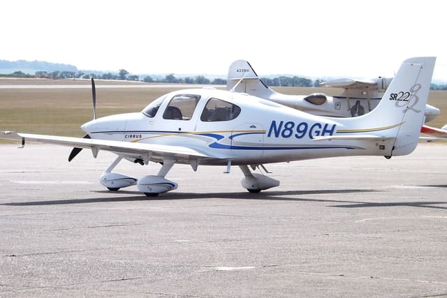 N89GH - Cirrus