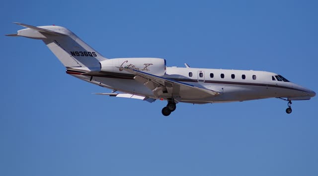 N936QS - Business jet