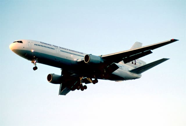 N720AX - Twin-engine aircraft