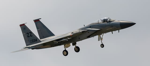  - Twin-engine aircraft