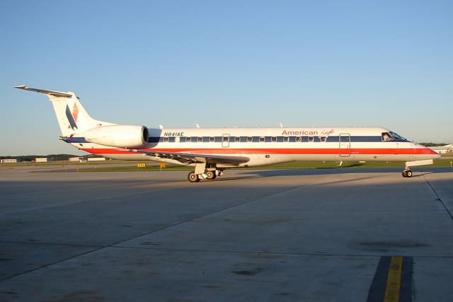 N841AE - Bombardier